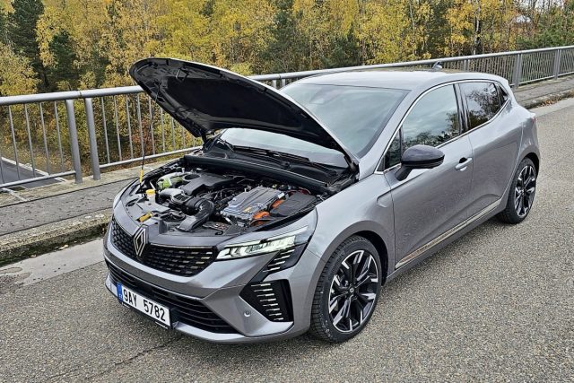 Test Renault Clio E-Tech full hybrid 145 (2023)