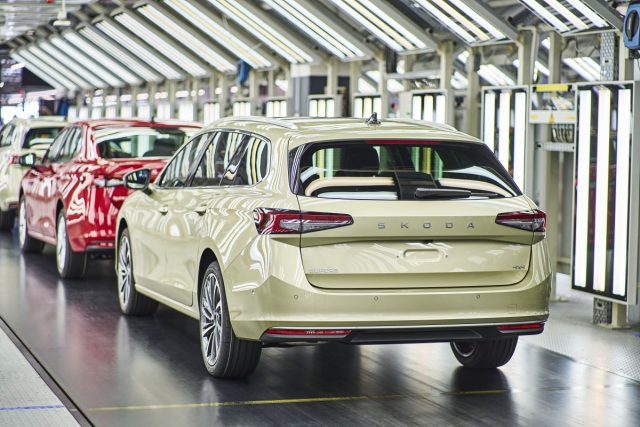 Škoda zahajuje v Bratislavě výrobu zcela nového Superbu