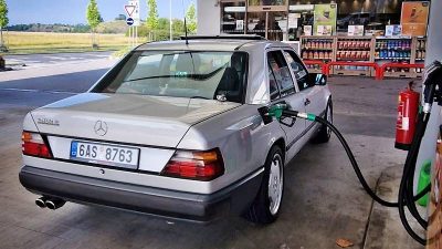 tankovani-mercedes-benz-300e-w124-youngtimer