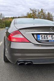 Test ojetiny Mercedes-Benz CLS 55 AMG (2005)