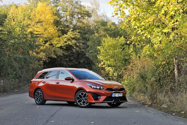 Test Kia Ceed SW 1.5 T-GDI 7DCT (2023)