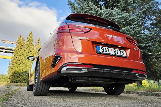 Test Kia Ceed SW 1.5 T-GDI 7DCT (2023)