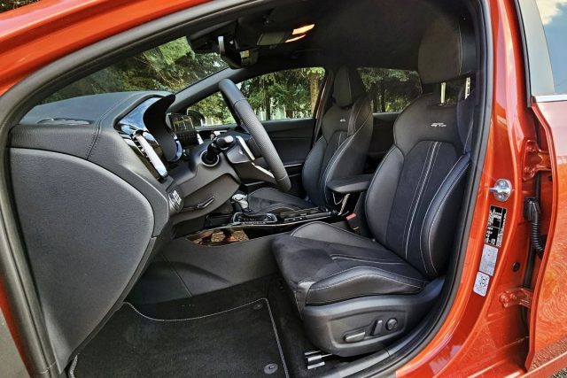 Test Kia Ceed SW 1.5 T-GDI 7DCT (2023)