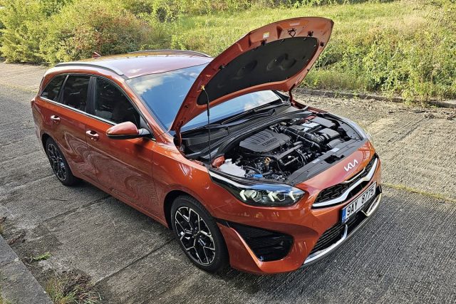 Test Kia Ceed SW 1.5 T-GDI 7DCT (2023)