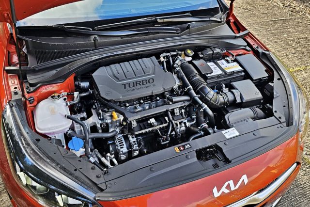 Test Kia Ceed SW 1.5 T-GDI 7DCT (2023)