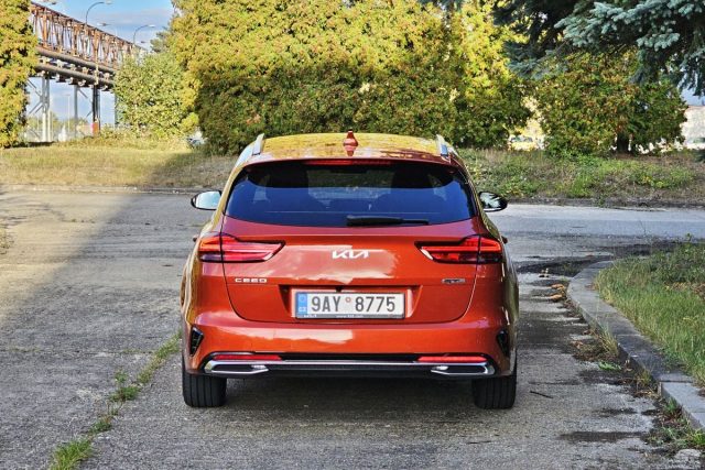 Test Kia Ceed SW 1.5 T-GDI 7DCT (2023)