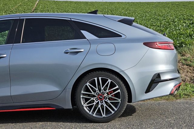 Test Kia ProCeed GT 1.6 T-GDI DCT (2023)
