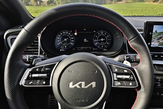 Test Kia ProCeed GT 1.6 T-GDI DCT (2023)