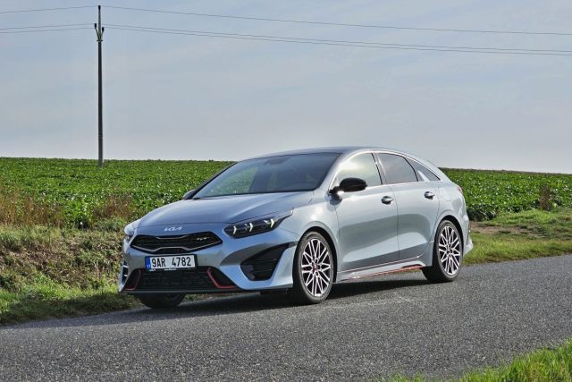 Test Kia ProCeed GT 1.6 T-GDI DCT (2023)