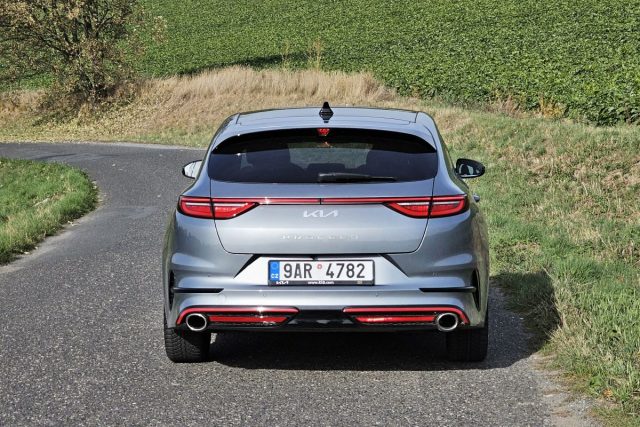 Test Kia ProCeed GT 1.6 T-GDI DCT (2023)