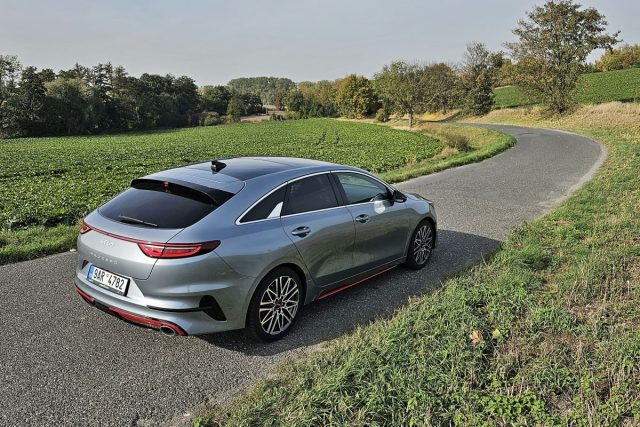 Test Kia ProCeed GT 1.6 T-GDI DCT (2023)