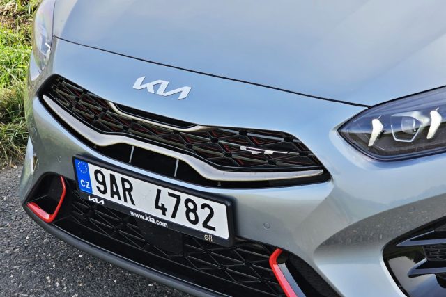 Test Kia ProCeed GT 1.6 T-GDI DCT (2023)