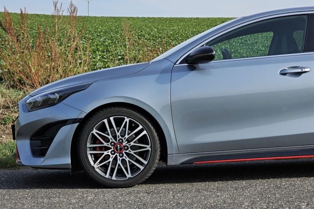 Test Kia ProCeed GT 1.6 T-GDI DCT (2023)