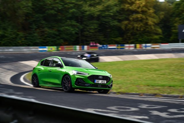 Ford Focus ST Track Pack s nastavitelným podvozkem jsme vzali na Severní smyčku Nürburgringu