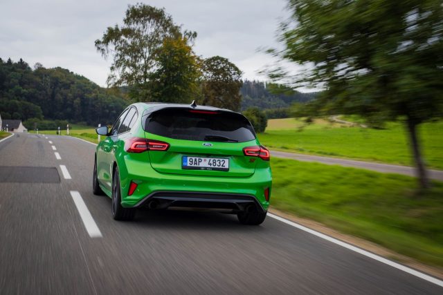 Ford Focus ST Track Pack s nastavitelným podvozkem jsme vzali na Severní smyčku Nürburgringu | Foto: Hugo Kottás