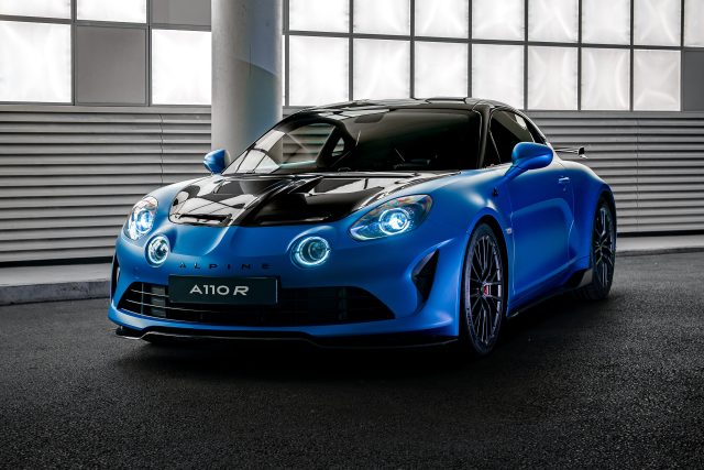 Alpine uvedl ostrý A110 R ve verzi Turini. Je levnější než klasické eRko a má nová kola