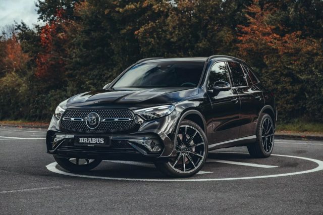 Brabus se podíval na zoubek Mercedesu-Benz GLC 300 a tentokrát se držel poměrně při zemi