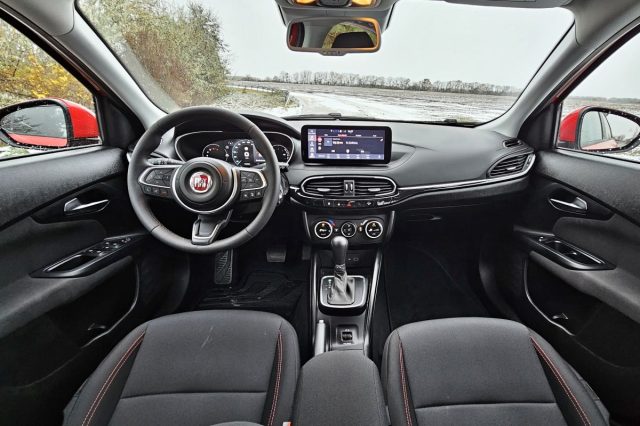 Test Fiat Tipo 1.5 GSE T4 MHEV (RED) (2023)