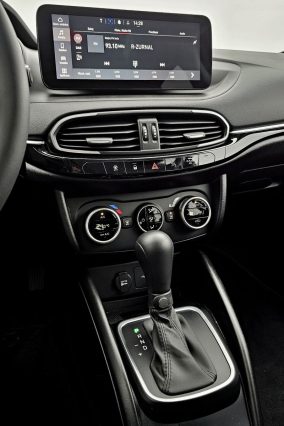 Test Fiat Tipo 1.5 GSE T4 MHEV (RED) (2023)