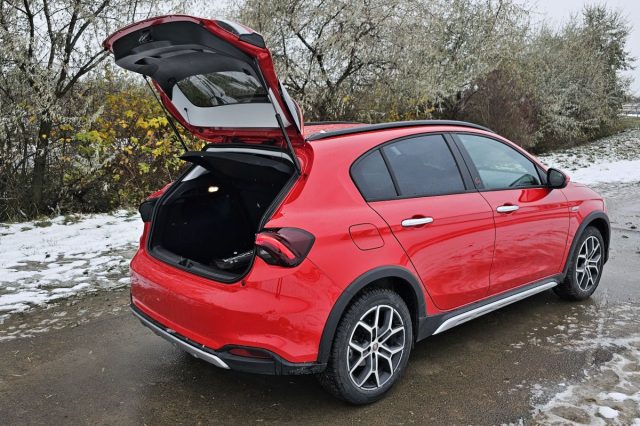Test Fiat Tipo 1.5 GSE T4 MHEV (RED) (2023)