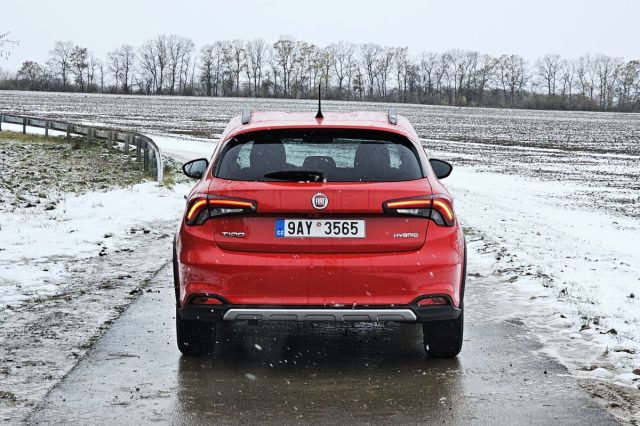 Test Fiat Tipo 1.5 GSE T4 MHEV (RED) (2023)