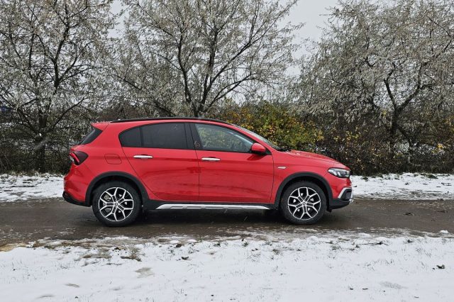 Test Fiat Tipo 1.5 GSE T4 MHEV (RED) (2023)