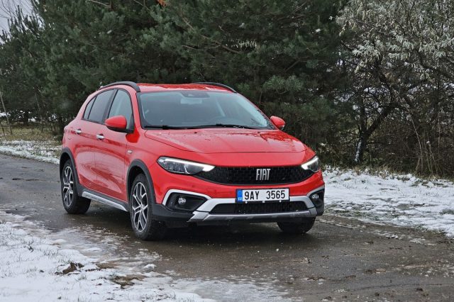 Test Fiat Tipo 1.5 GSE T4 MHEV (RED) (2023)