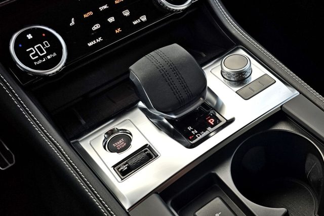 Test Jaguar F-Pace D300 (2023)