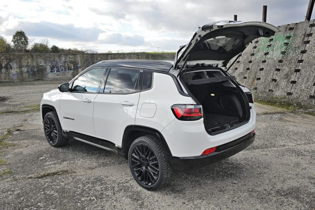 Test Jeep Compass 4xe 1.3 Turbo 240k | plug-in hybrid (2023)