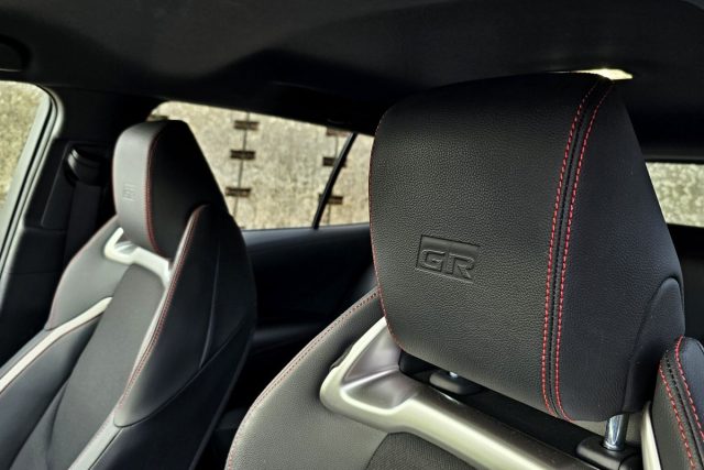 Test Toyota Corolla TS GR Sport 2.0 Hybrid e‑CVT (2023)