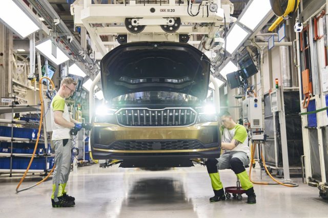2024-Skoda_Kodiaq-zahajeni_vyroby-tovarna-Kvasiny