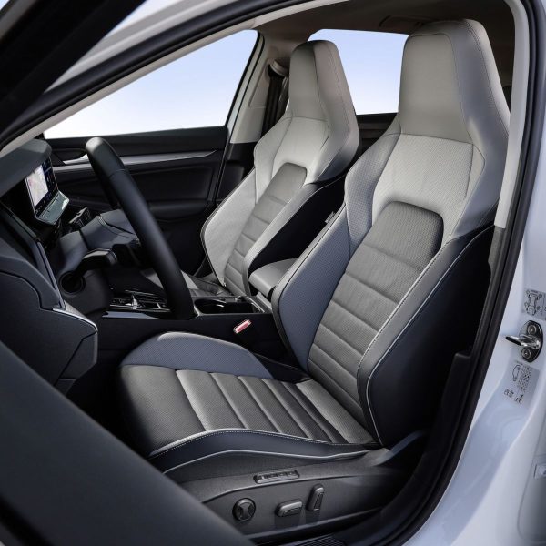 2024 Volkswagen Golf eHybrid | facelift