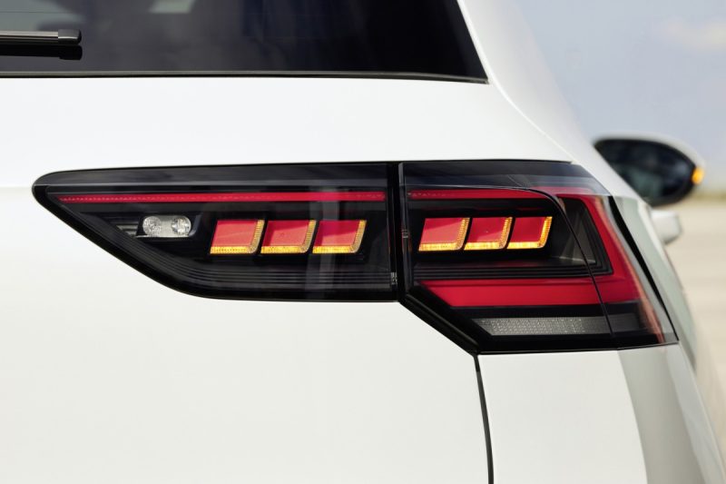 2024 Volkswagen Golf eHybrid | facelift