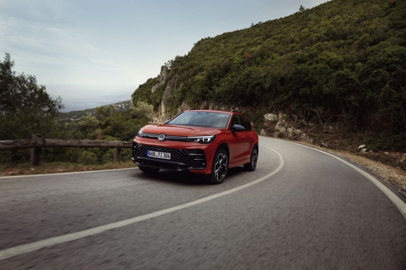2024-volkswagen_tiguan- (1)