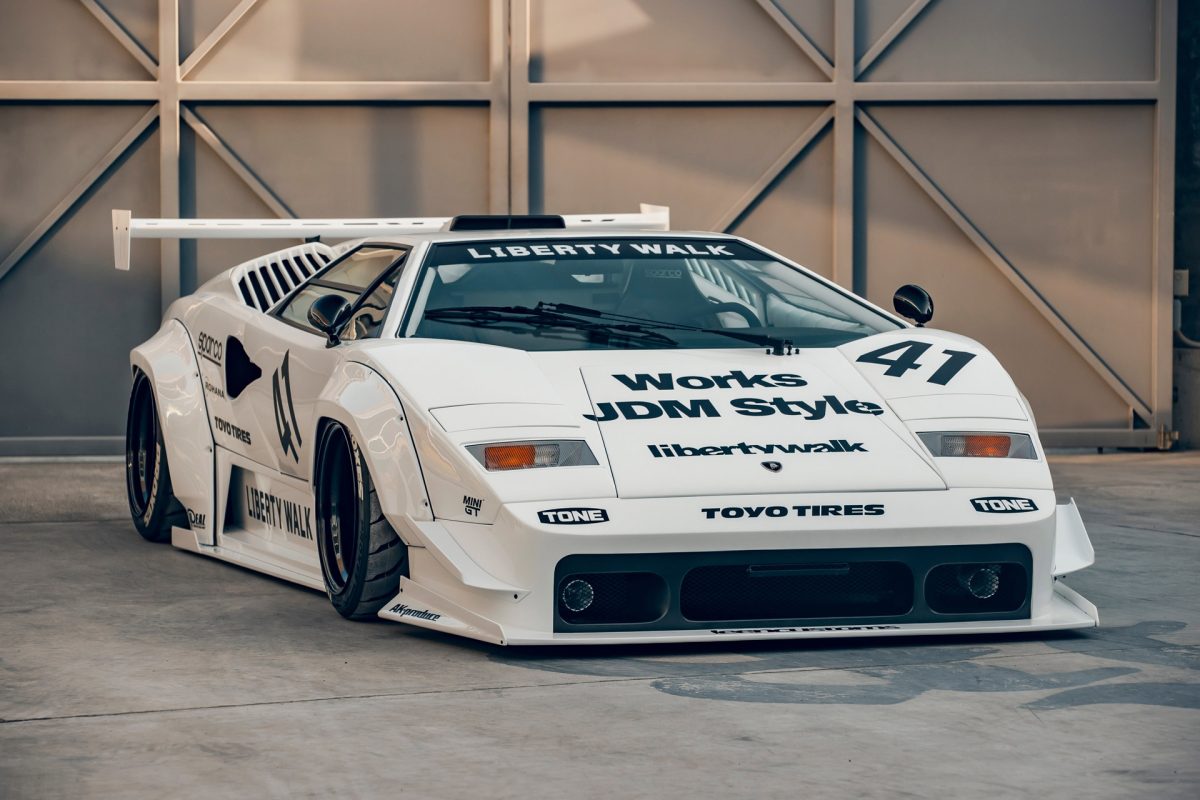 Lamborghini Countach Liberty Walk