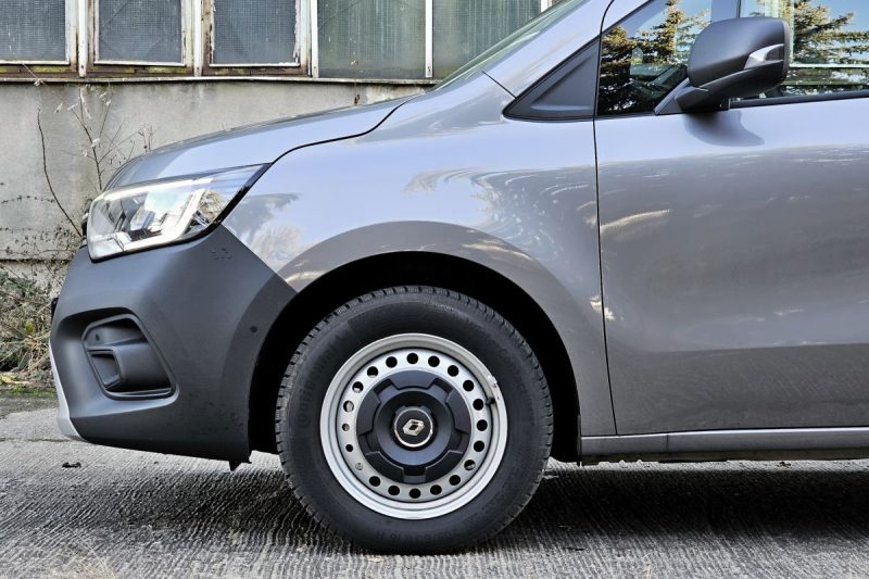 Test Renault Kangoo Van L2H1 Extra Blue dCi 115 EDC (2024)