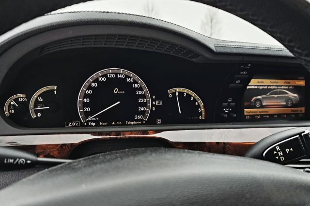 Test ojetiny Mercedes-Benz S 320 CDI 4Matic (2008)