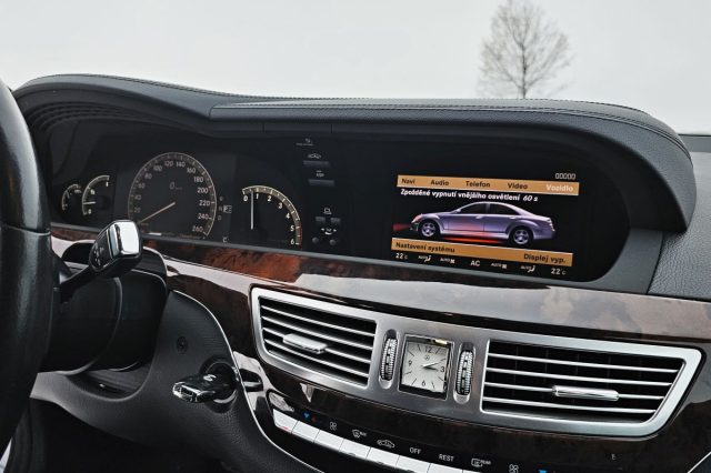 Test ojetiny Mercedes-Benz S 320 CDI 4Matic (2008)