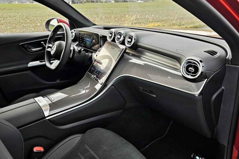 Test Mercedes-Benz GLC 300 de 4MATIC kupé | naftový plug-in hybrid (2024)