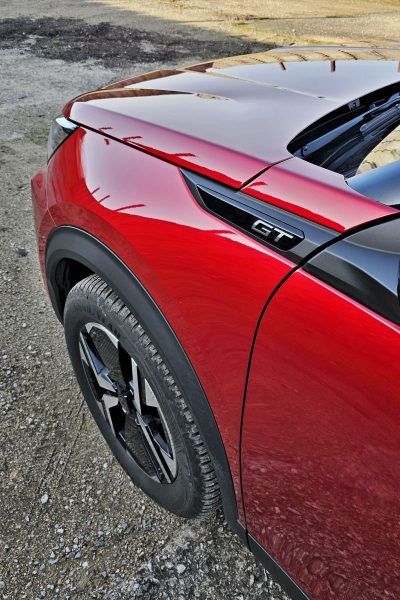 Test Peugeot 2008 GT PureTech 130 EAT8 (2024)