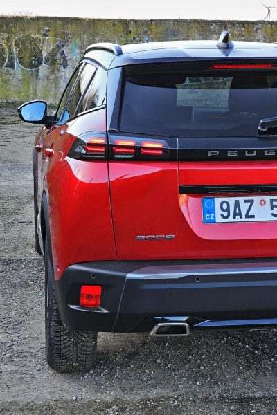 Test Peugeot 2008 GT PureTech 130 EAT8 (2024)