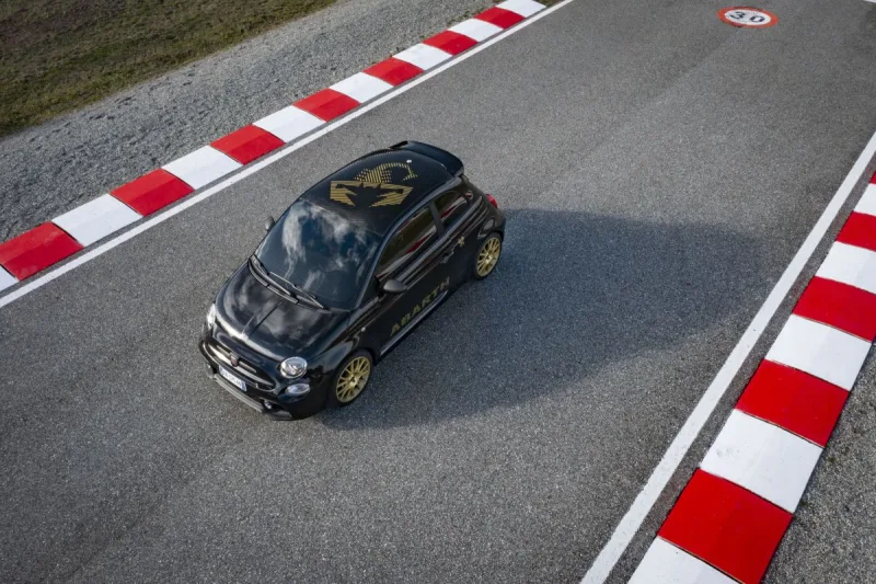 Abarth 695 75° Anniversario | 2024