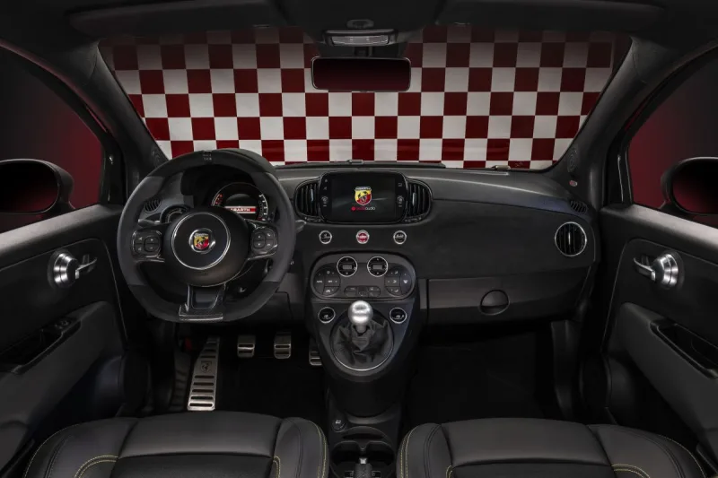 Abarth 695 75° Anniversario | 2024