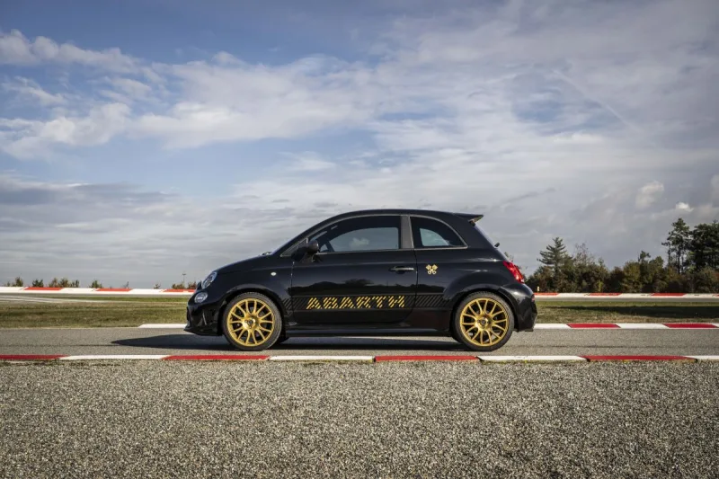 Abarth 695 75° Anniversario | 2024