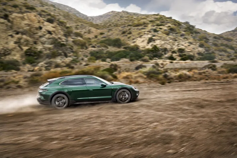 Porsche Taycan Turbo Cross Turismo - facelift - 2024
