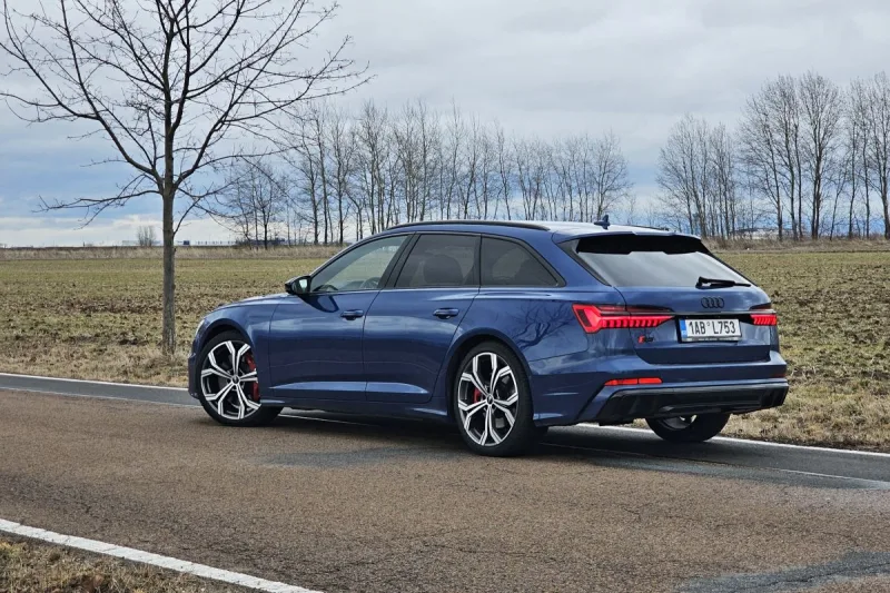 Test Audi S6 Avant quattro (2024)