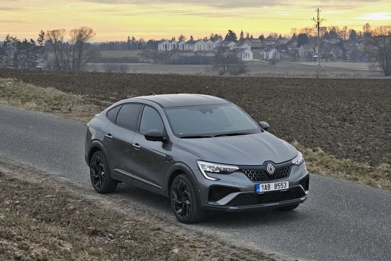 Test Renault Arkana E-Tech full hybrid 145 (2024)