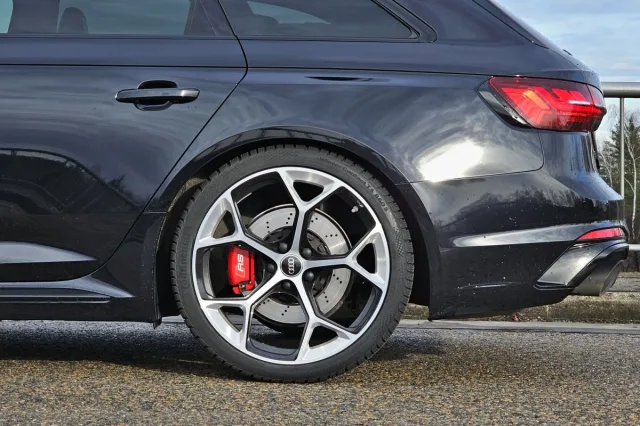 Test Audi RS 4 Avant (2024)