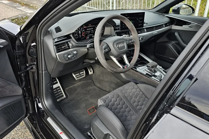 Test Audi RS 4 Avant (2024)