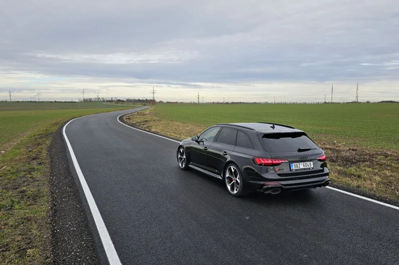 Test Audi RS 4 Avant (2024)